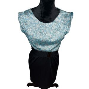 Women’s Size Small IXIA dress. Beautiful dress. In excellent condition